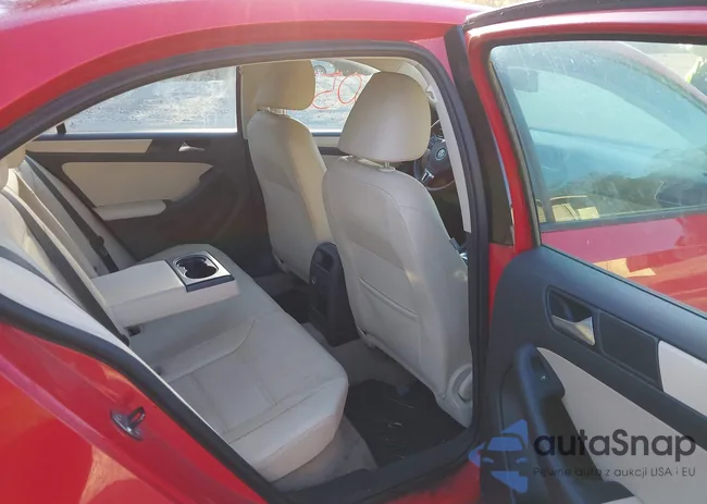 3VWDZ7AJ3BM378947: 43390052