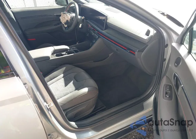 KMHL54JC9RA358683: 43390206