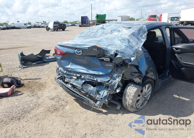 3MZBM1V76FM232338: 43389370