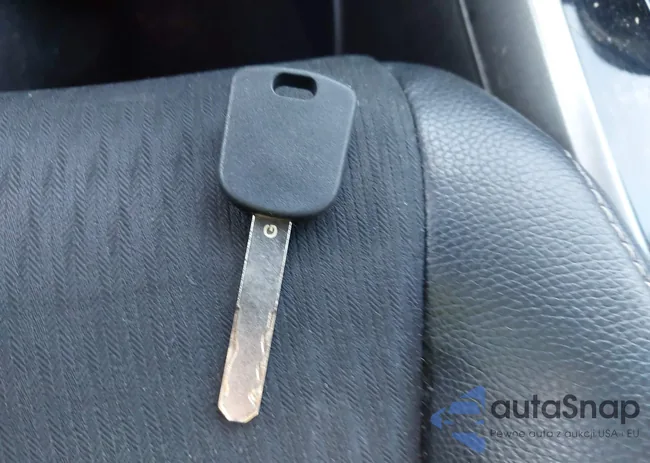 1HGCR2F56HA256913: 43389474