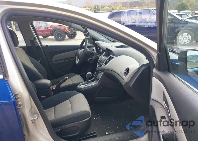 1G1PA5SG0E7190408: 43389511