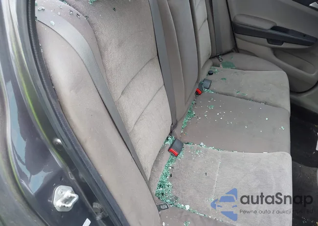 1HGCP2F36AA018702: 43389533