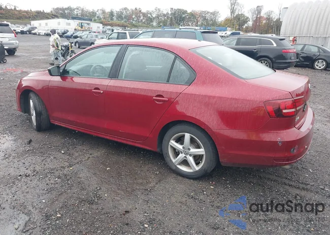 3VW267AJ2GM368143: 43389546