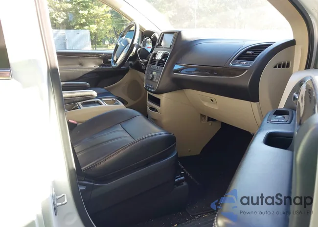 2C4RC1BGXER247084: 43390747