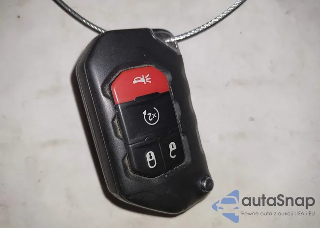 1C4JJXFMXMW528040: 43390851