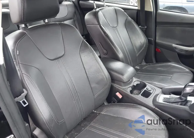 1FADP3F29DL247888: 43390929