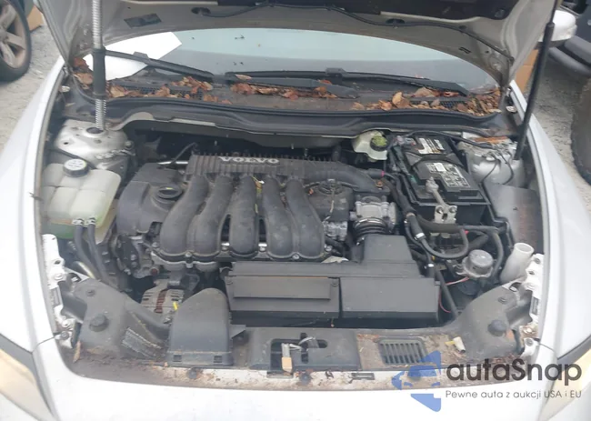 YV1MW382182407052: 43390989