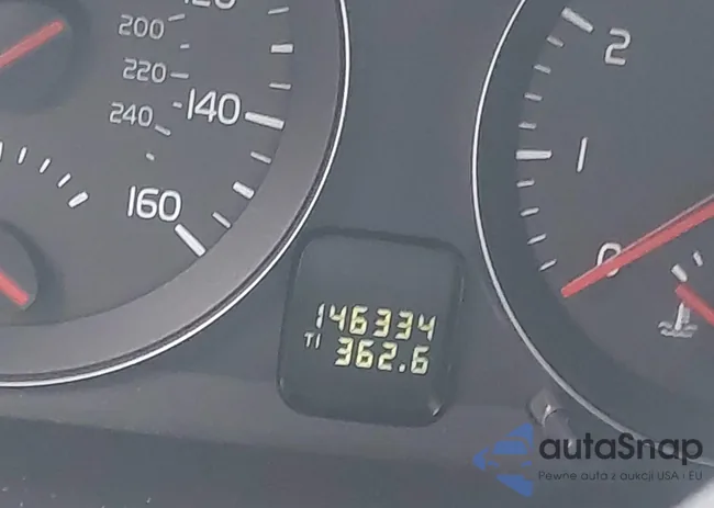 YV1MW382182407052: 43390989