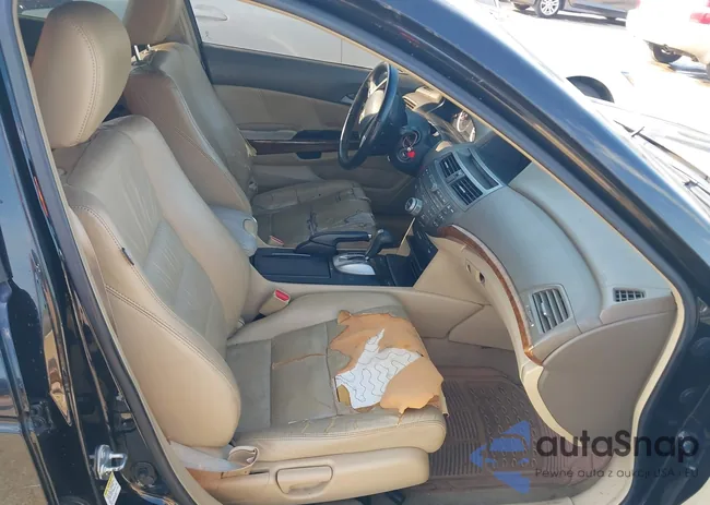 1HGCP26838A149236: 43391135