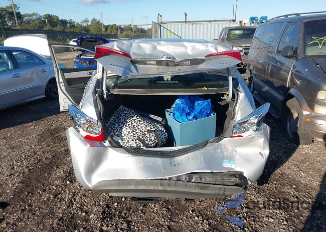 2T1BURHE1KC195794: 43391177