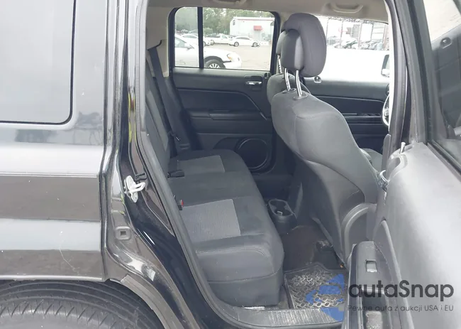 1C4NJRFB6DD180650: 43390369