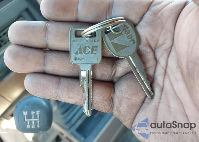 1JTMW64P4JT256005: 43390372