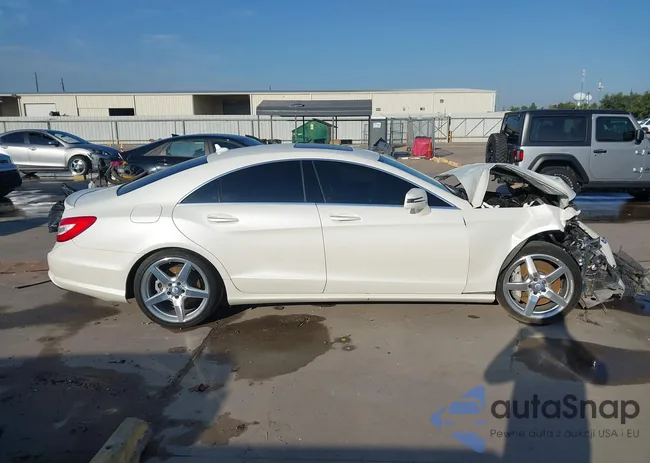 WDDLJ7DB0DA085121: 43391647