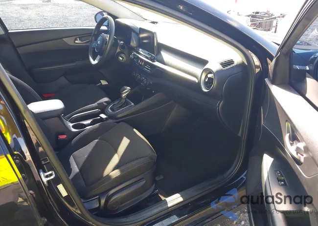 3KPF24AD1LE241722: 43391802