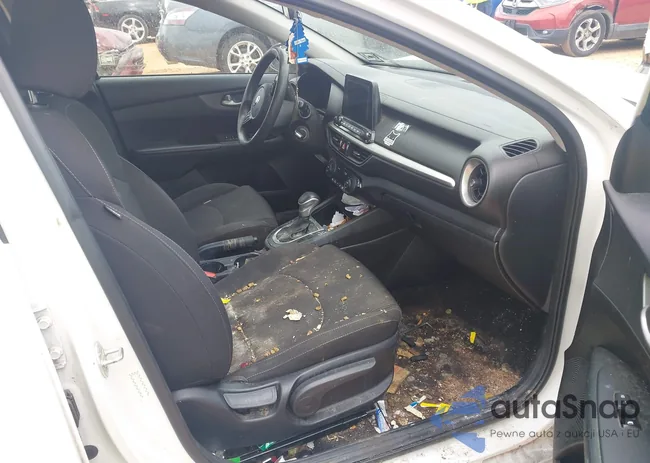 3KPF24AD2KE125251: 43391870