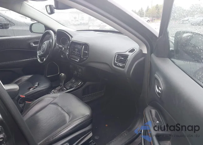 3C4NJDCB9KT641760: 43391960