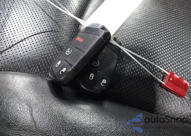 3C4PDDEG0HT595737: 43392147