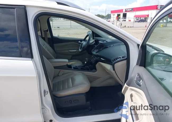 1FMCU0J96HUC43374: 43391428