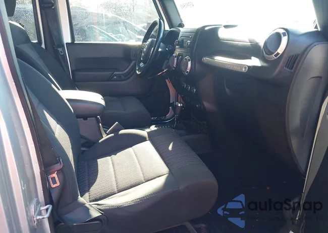 1J4HA5H1XBL632753: 43391501