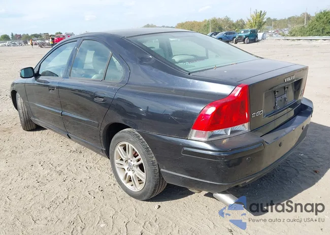 YV1RH592372603101: 43392715