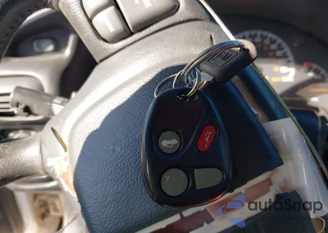 1G2WR5217YF125528: 43392804