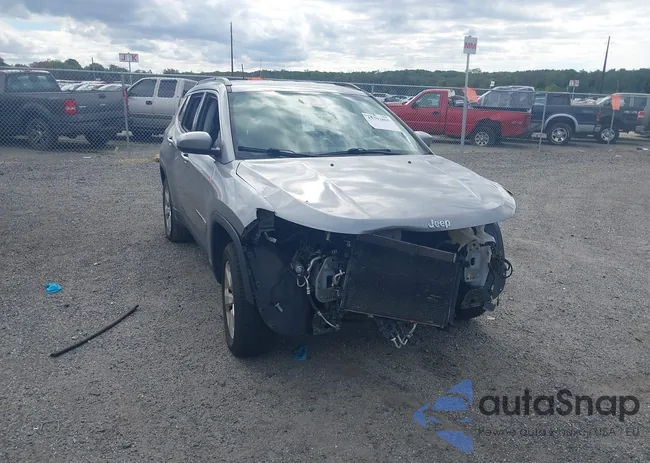 3C4NJDBB2JT114224: 43392805