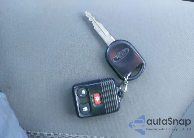 1FMYU03Z07KB37371: 43392880