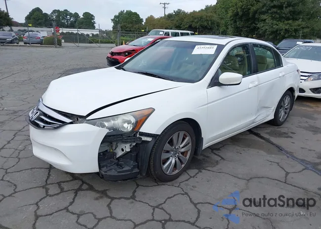 1HGCP2F86CA111069: 43392889