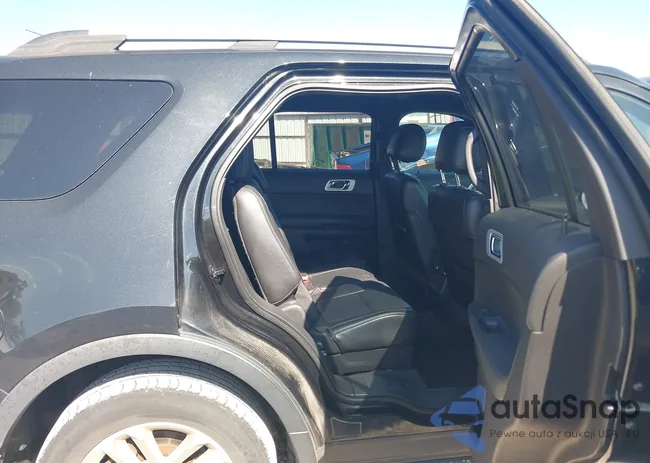 1FMHK7D8XBGA39075: 43393038