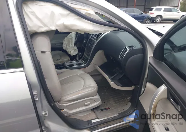 1GKLRMED6AJ117815: 43393046