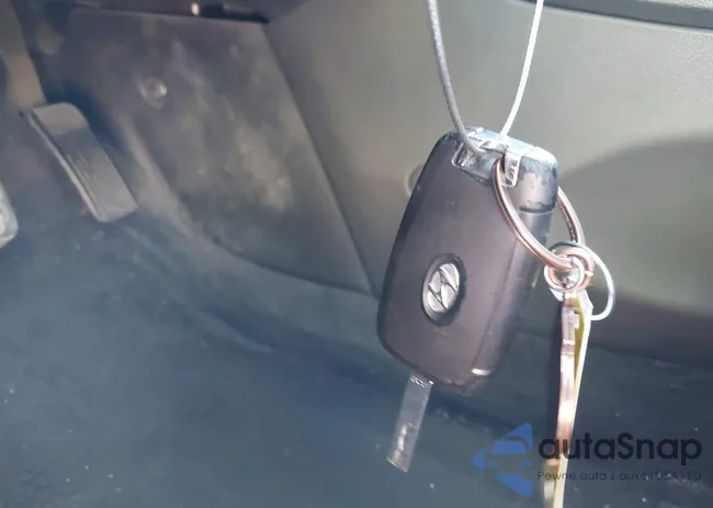 KMHH35LE2KU089415: 43392437