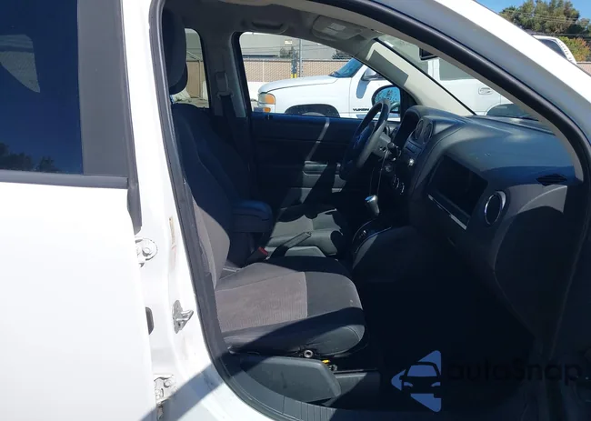 1C4NJDBB1CD662269: 43392580