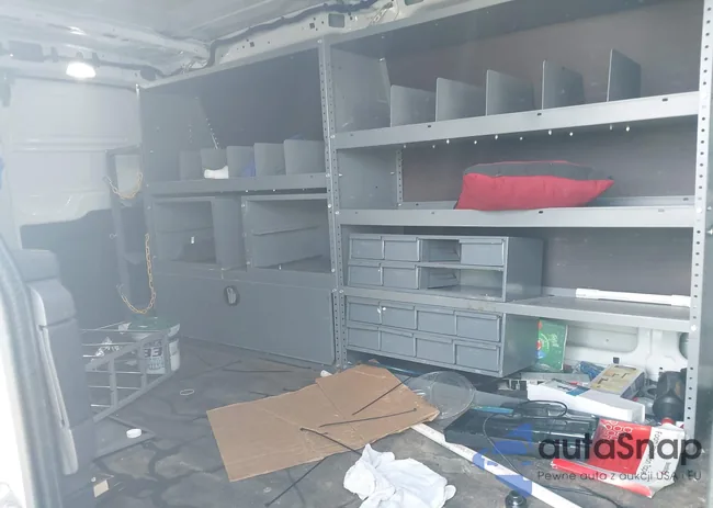 1FTYR1ZV3JKB36268: 43392627