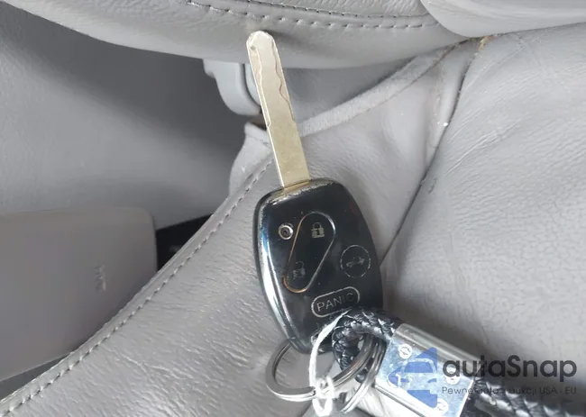 1HGCP2F88AA087662: 43393789