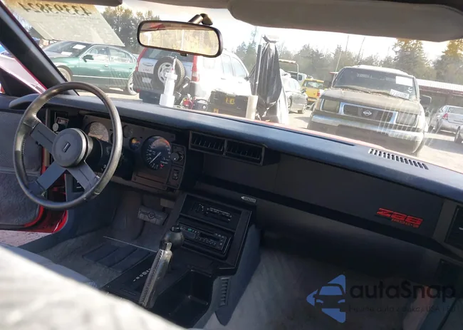 1G1FP87F0GL156197: 43393824