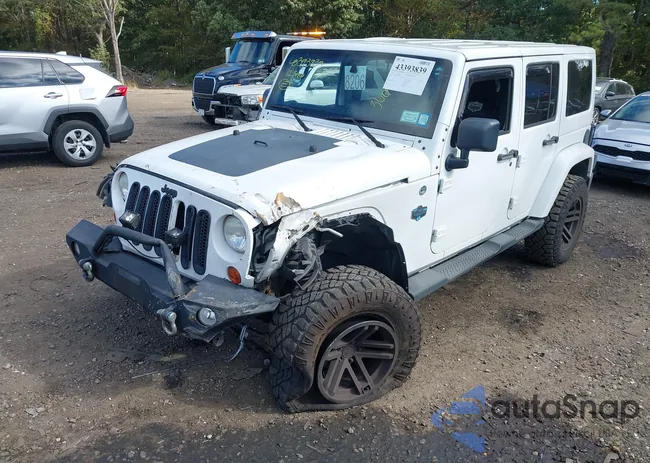 1C4HJWEG9CL158008: 43393839