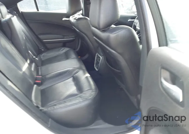 2C3CDXBG9NH201505: 43394231