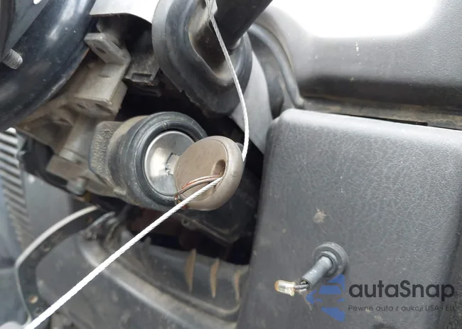 1J4FA49S52P771545: 43393433