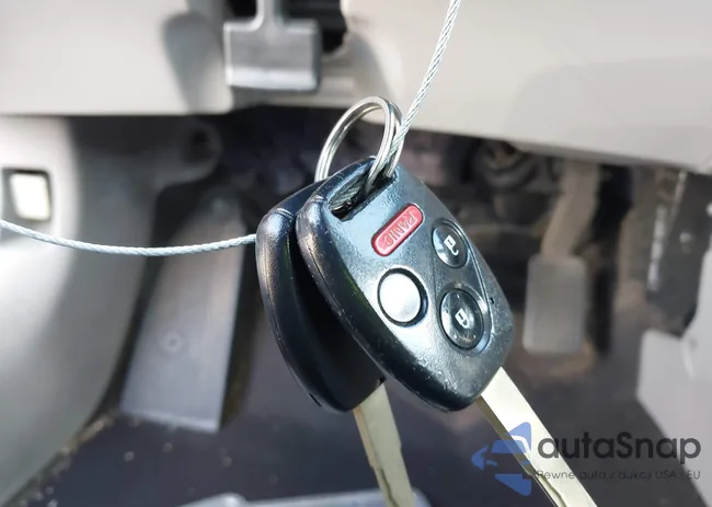 2HGFB2F58CH538191: 43394791