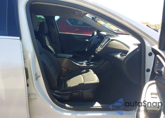 1G1ZE5ST3GF200500: 43394859