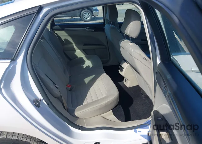 3FA6P0HD3LR143497: 43395016