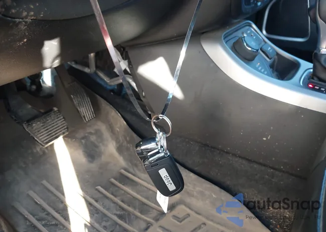 3C4NJDBB6LT256594: 43395100