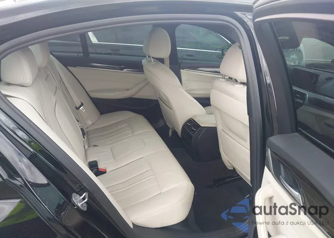 WBAJE5C33HWA92139: 43395228