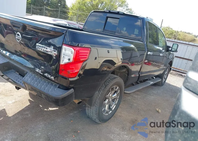 1N6AA1F40JN512862: 43395643