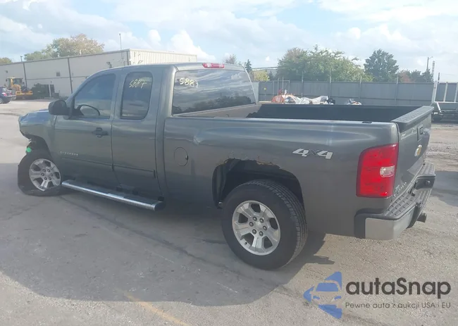 1GCRKSE31BZ330468: 43395887