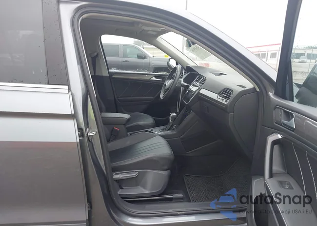 3VV3B7AX2NM058595: 43395985