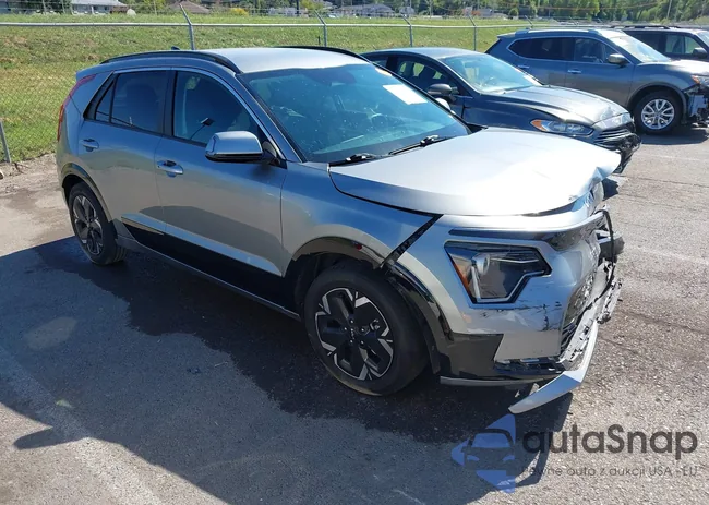 KNDCR3L16P5021652: 43395990