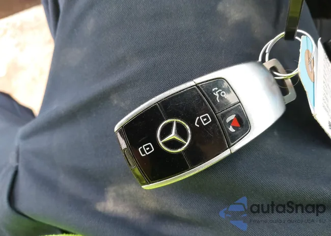 WDDZF4JB4HA068472: 43396075