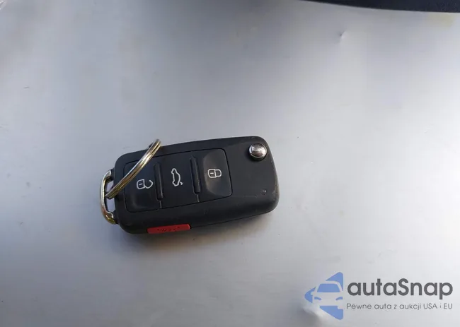 WVGAV7AX8FW567004: 43396121