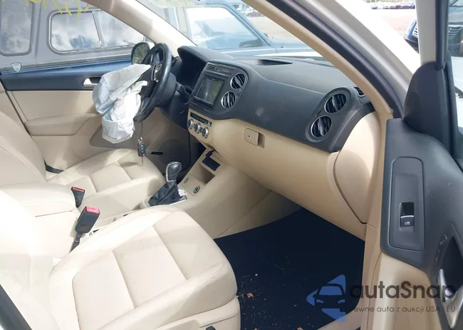 WVGAV7AX8FW567004: 43396121